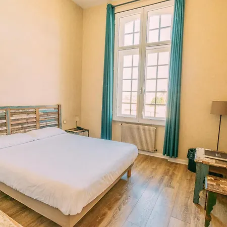 Les Trois Lys Hotell