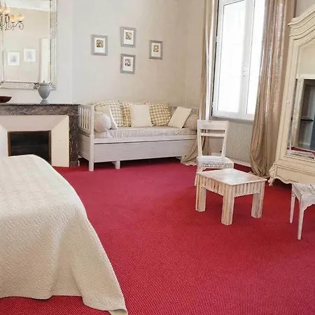 Hotell Les Trois Lys 3*